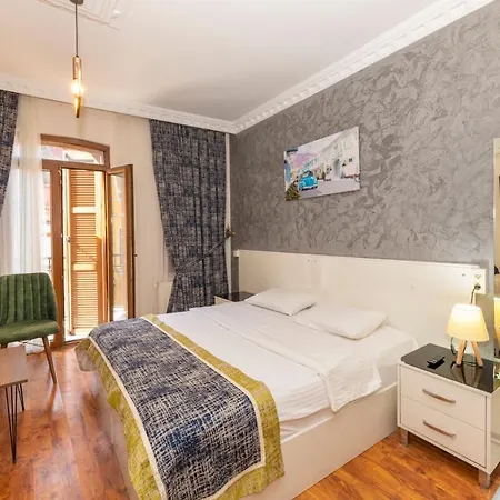 Grand Opera Aparthotel