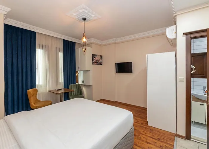 Grand Opera Aparthotel