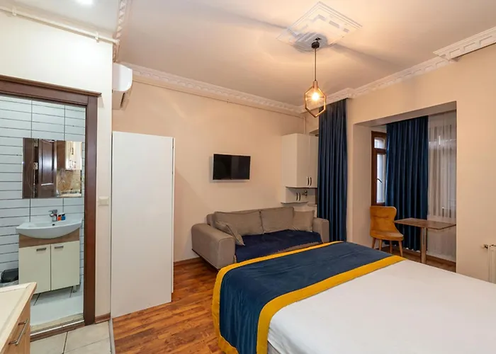 Grand Opera Aparthotel 3*