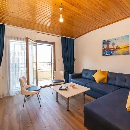 Grand Opera Aparthotel