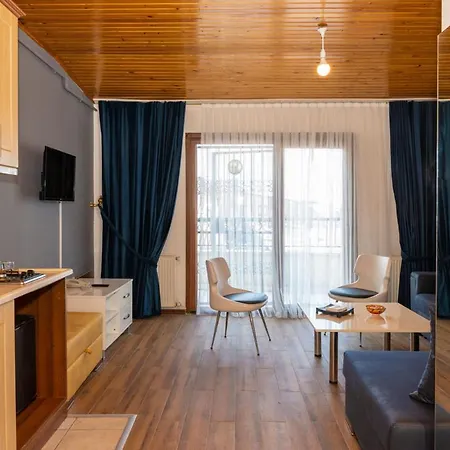 Grand Opera Aparthotel