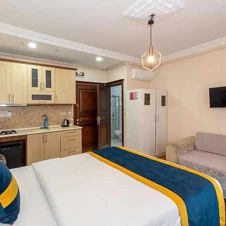 Grand Opera Aparthotel 3*