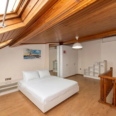 Aparthotel Grand Opera 3*