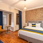 Ξενοδοχείο με διαμερίσματα Grand Opera 3*