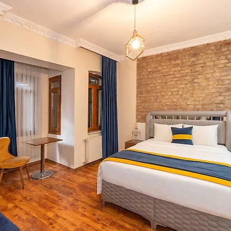Apartmanhotel Grand Opera 4*